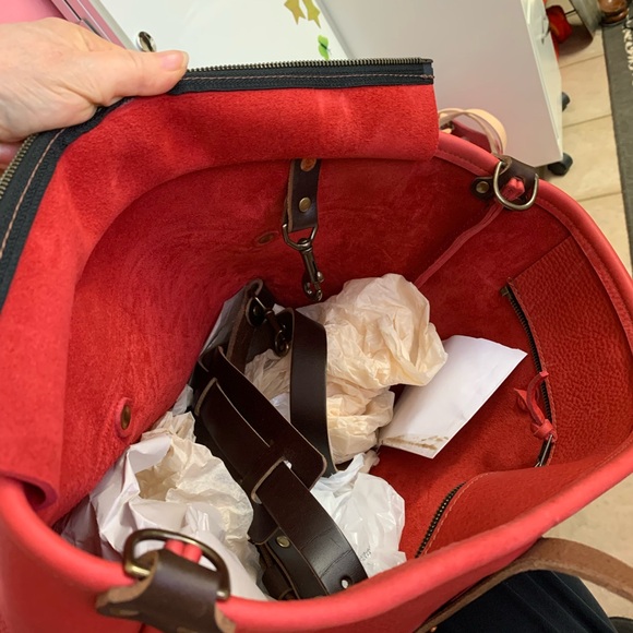 Go Forth Goods Large Crimson Avery Tote - Picture 12 of 12